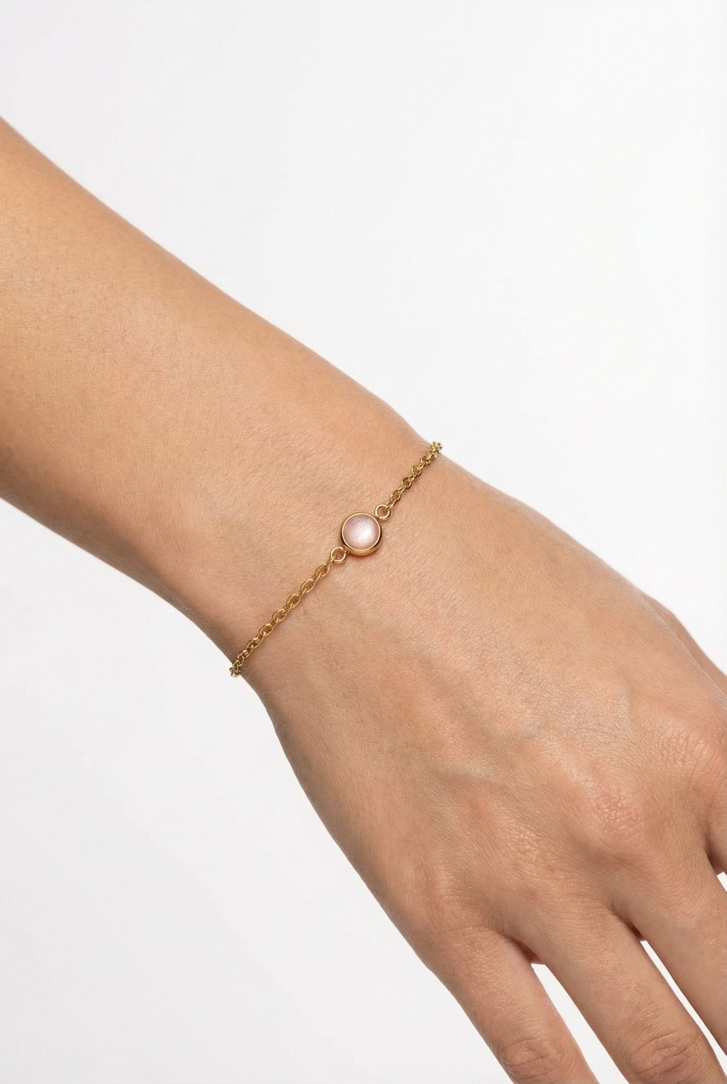 MATERIAL MEMORY - JEWELRY MADE OF MOMENTS