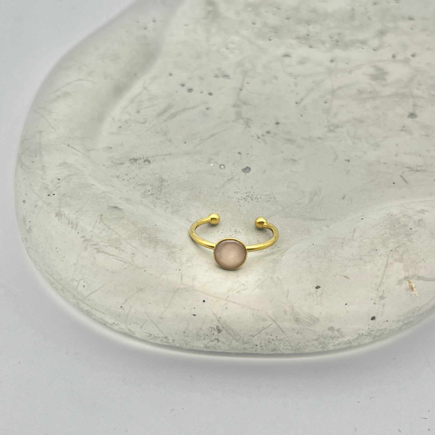 MATERIAL MEMORY - JEWELRY MADE OF MOMENTS