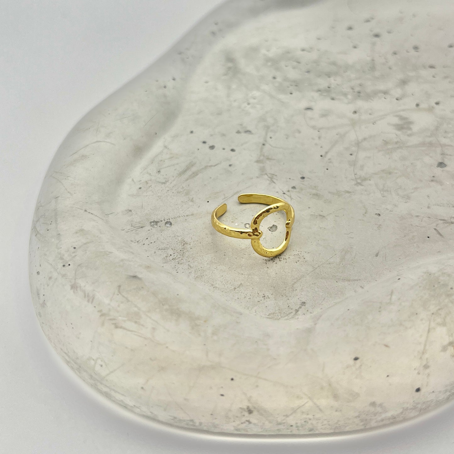 MATERIAL MEMORY - JEWELRY MADE OF MOMENTS